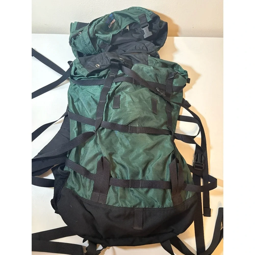 Vintage L.L. Bean Hiking Backpack | Green
